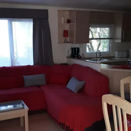 Mobil Grand Luxe 6/8 Pers Camping **** * Vias
